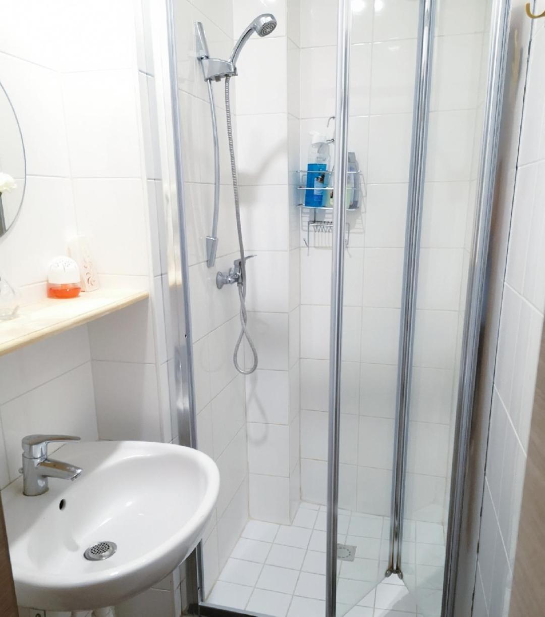 A Private For Backpacker Share Bathroom Apartamento Bruselas
